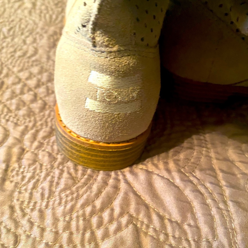 Women’s New Toms Boots - Size 6